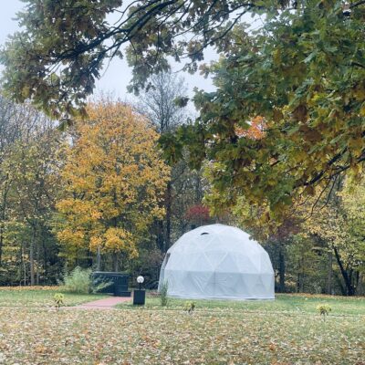 vasarojus-sveikatinimasis-maudynes-karstame-kubile